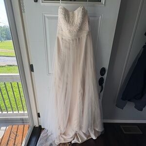 Elegant Strapless Wedding Gown NWT